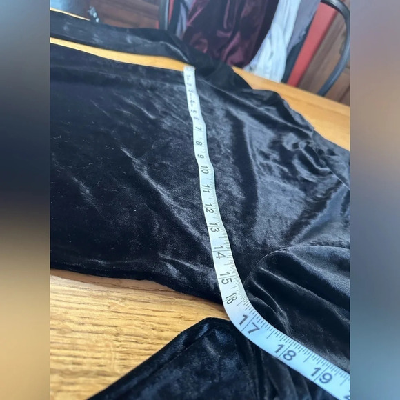 ARTICLES OF SOCIETY NWT black velour mock neck long sleeve thong bodysuit, sz S - Picture 7 of 8